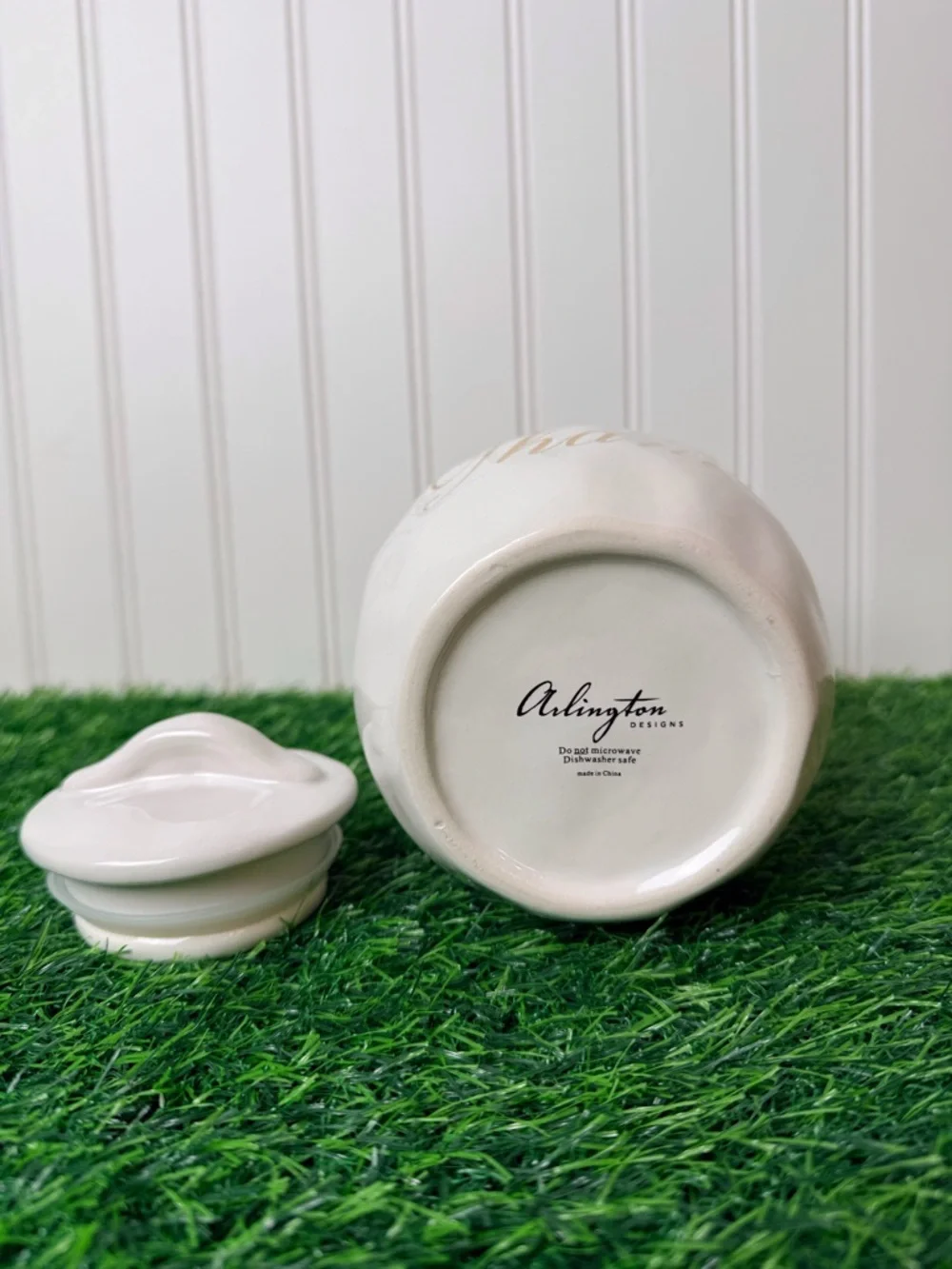 Give Thanks Ceramic Container W/Lid White/Gold Lettering Holiday